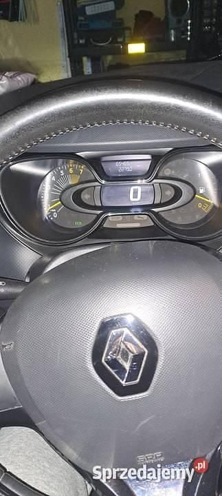 Używany Renault Captur 90 KM (66 kW) 2014 SUV