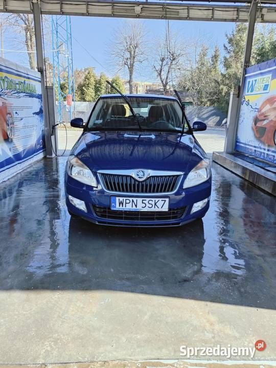 Granatowy Używany 2014 Skoda Fabia Hatchback | 13 500 zł (Uczciwa cena) - Obraz 1/4