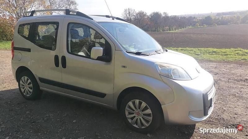 Używany 2009 Fiat Qubo Trekking Minivan | 11 000 zł - Obraz 1/4