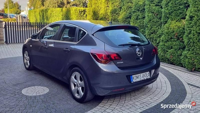 Używany Opel Astra 2010 Szary Hatchback