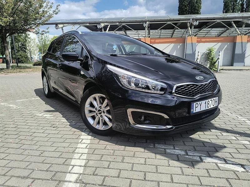 Czarny Używany 2017 Kia Ceed 2 Kombi | 41 999 zł (Uczciwa cena) - Obraz 1/4