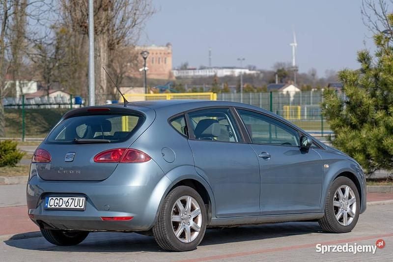 Niebieski Używany 2005 Seat Leon Hatchback | 10 900 zł (Dość drogi) - Obraz 1/1