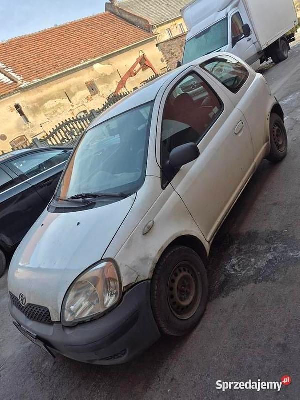 Używany Toyota Yaris 2005 Biały Hatchback