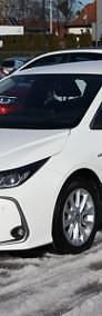 Używany Toyota Corolla 122 KM (89 kW) 2021 Biały Sedan/Limuzyna