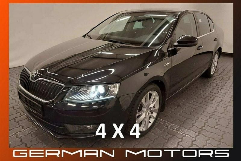 Czarny Używany 2016 Skoda Octavia LAURIN & KLEMENT Sedan/Limuzyna | 54 900 zł (Uczciwa cena) - Obraz 1/4
