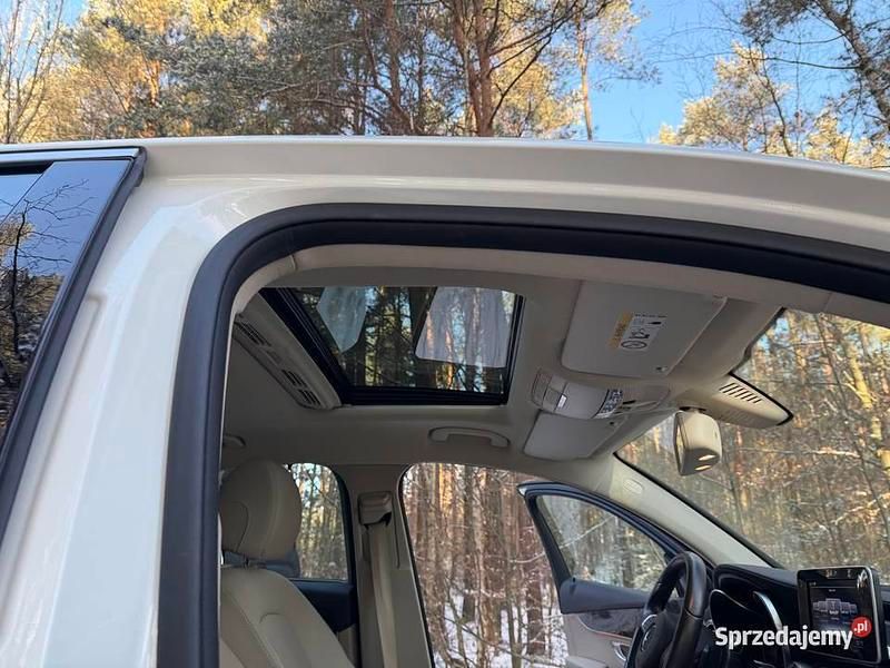 Używany Mercedes GLC220 AMG line 170 KM (125 kW) 2017 Sedan/Limuzyna