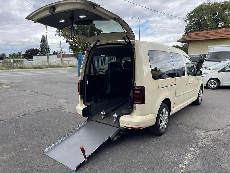 Beżowy Używany 2020 VW Caddy Minivan | 115 000 zł - Obraz 1/4