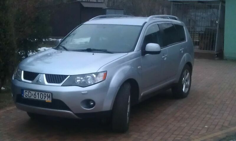 Srebrny Używany 2007 Mitsubishi Outlander SUV | 20 000 zł (Uczciwa cena) - Obraz 1/4
