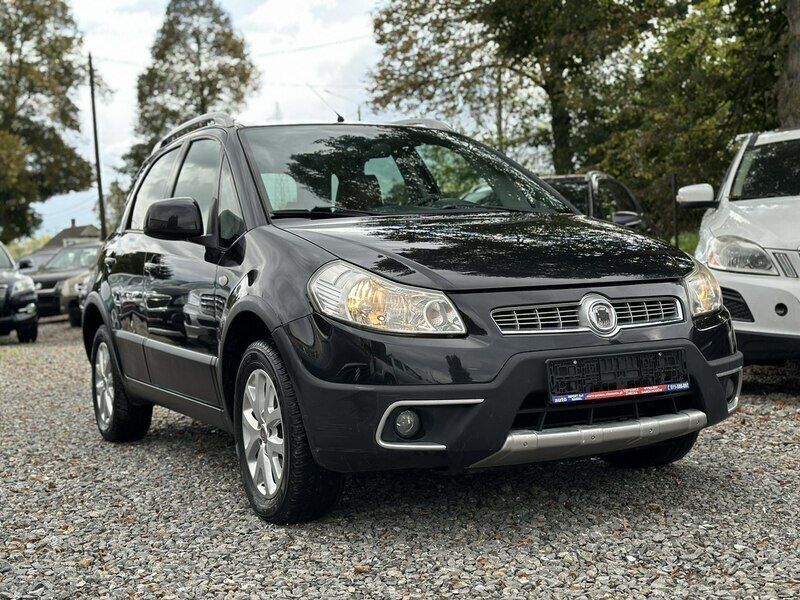 Używany Fiat Sedici Dynamic 120 KM (88 kW) 2011 Czarny SUV