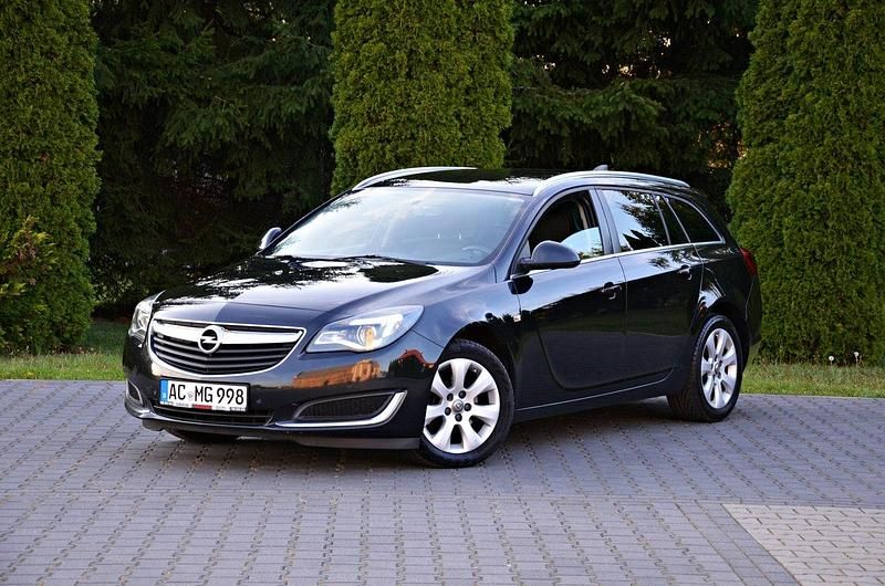 Czarny Używany 2016 Opel Insignia Kombi | 32 900 zł (Dobra cena) - Obraz 1/4