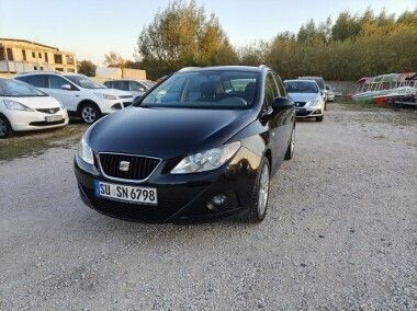 Czarny Używany 2010 Seat Ibiza ST Kombi | 15 900 zł (Uczciwa cena) - Obraz 1/4
