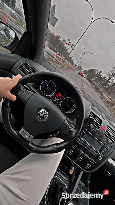 Czarny Używany 2005 VW Golf V GTI Hatchback | 19 000 zł (Dość drogi) - Obraz 1/4