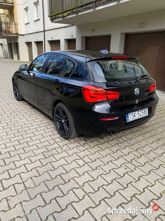 Czarny Używany 2016 BMW 118 Sport Line Hatchback | 49 900 zł (Uczciwa cena) - Obraz 1/4