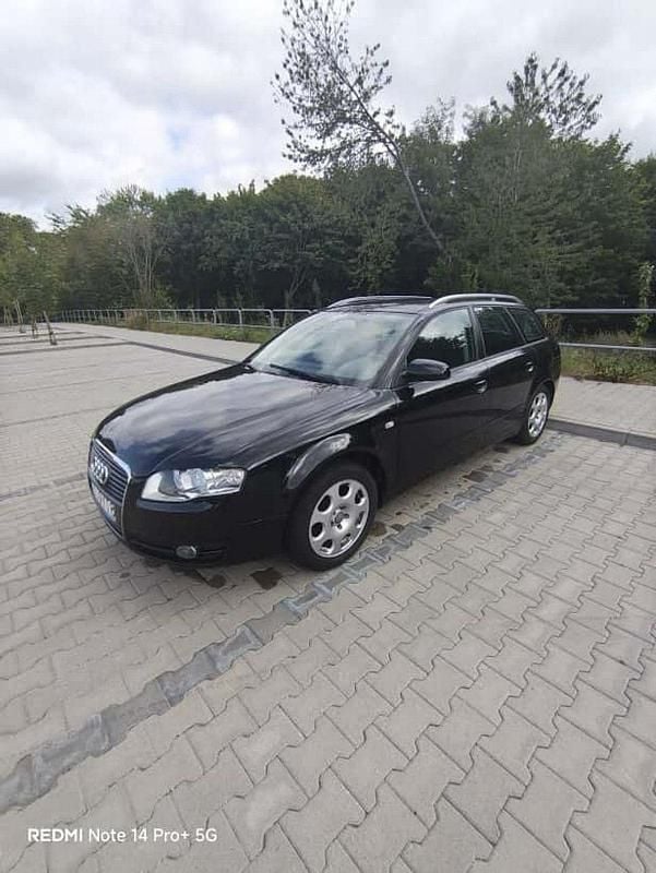 Niebieski ciemny Używany 2006 Audi A4 Kombi | 8500 zł (Uczciwa cena) - Obraz 1/4