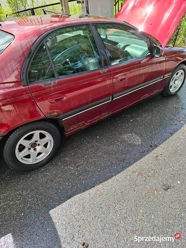 Używany 1998 Opel Omega | 4500 zł - Obraz 1/4