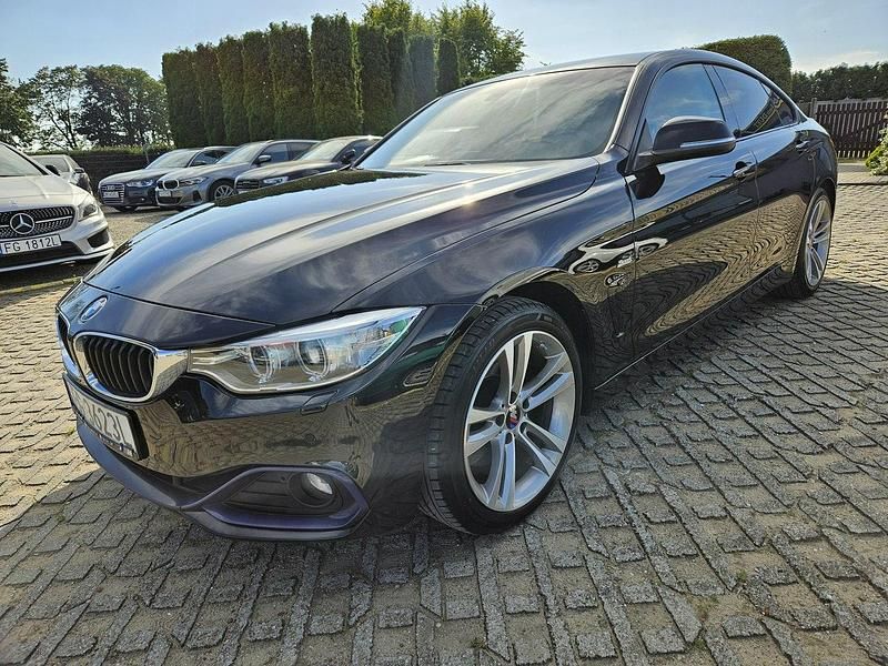 Czarny (metalik) Używany 2015 BMW 428 Sedan/Limuzyna | 59 500 zł - Obraz 1/4