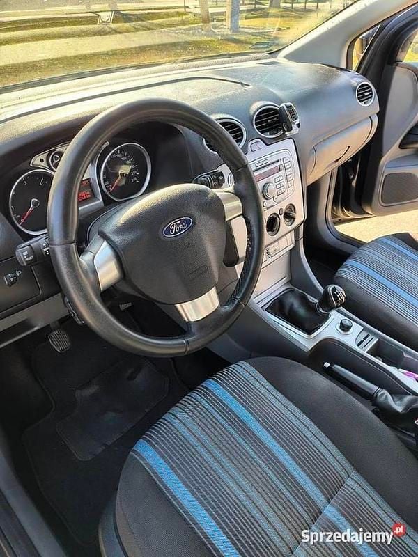 Używany Ford Focus 2008 Czarny Kombi
