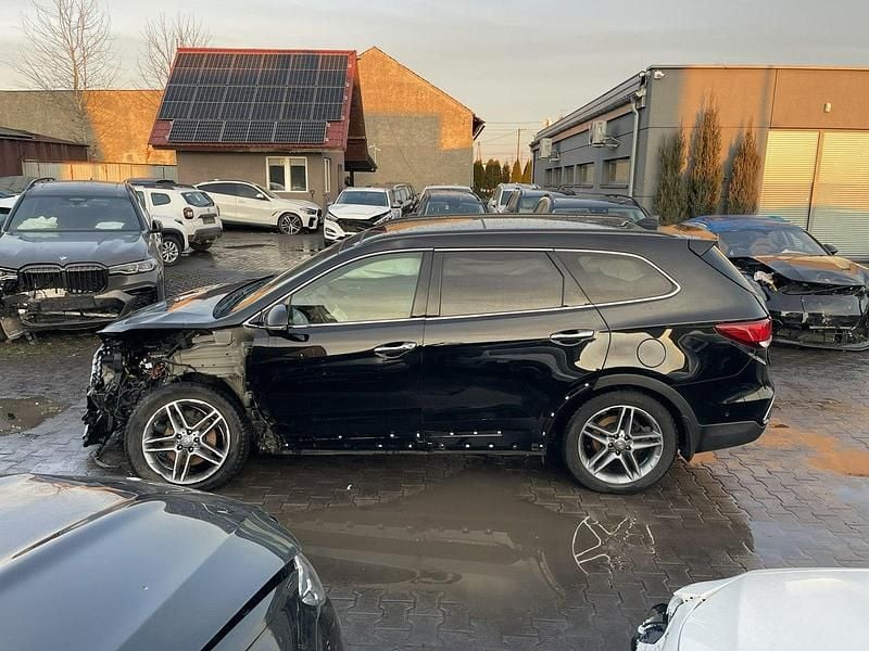 Używany Hyundai Grand Santa Fe 200 KM (147 kW) 2018 Czarny SUV