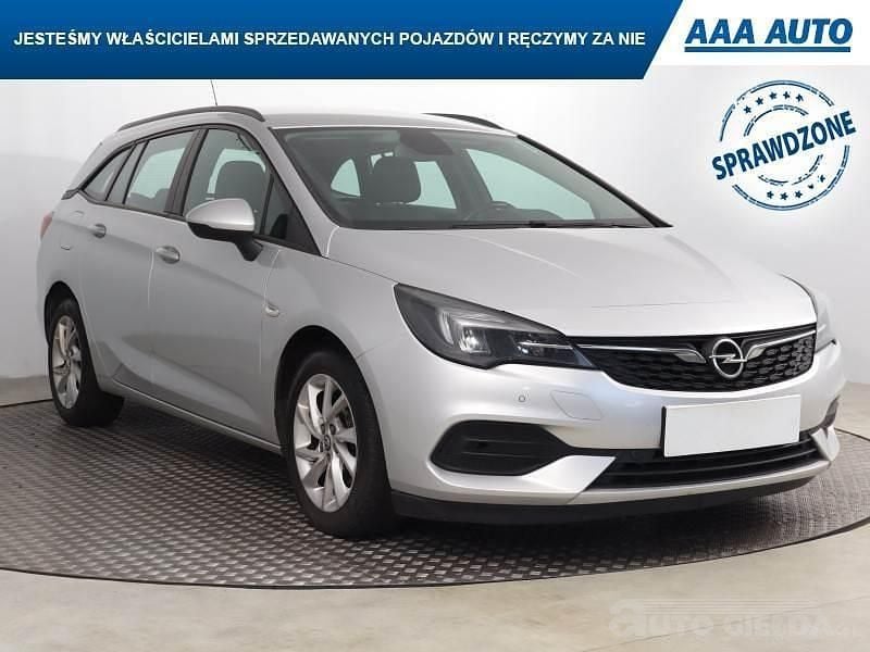 Używany Opel Astra 2019 Srebrny