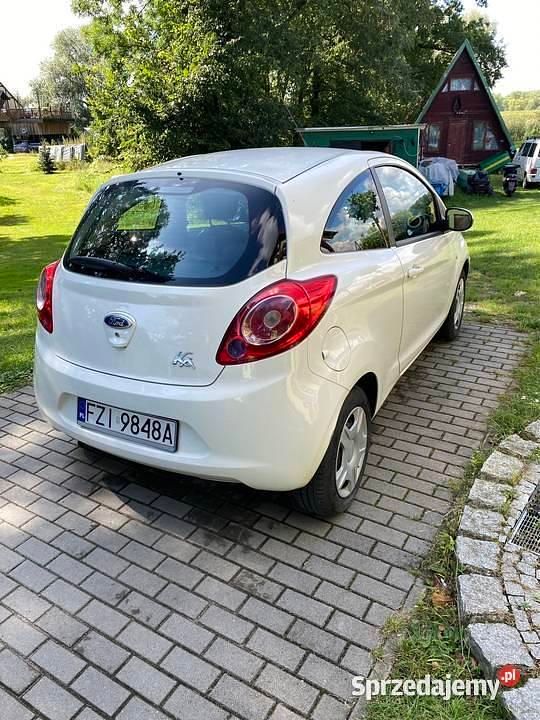 Biały Używany 2011 Ford Ka Hatchback | 13 500 zł (Uczciwa cena) - Obraz 1/4