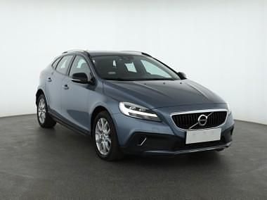 Niebieski Używany 2018 Volvo V40 CC Kombi | 56 999 zł (Uczciwa cena) - Obraz 1/4