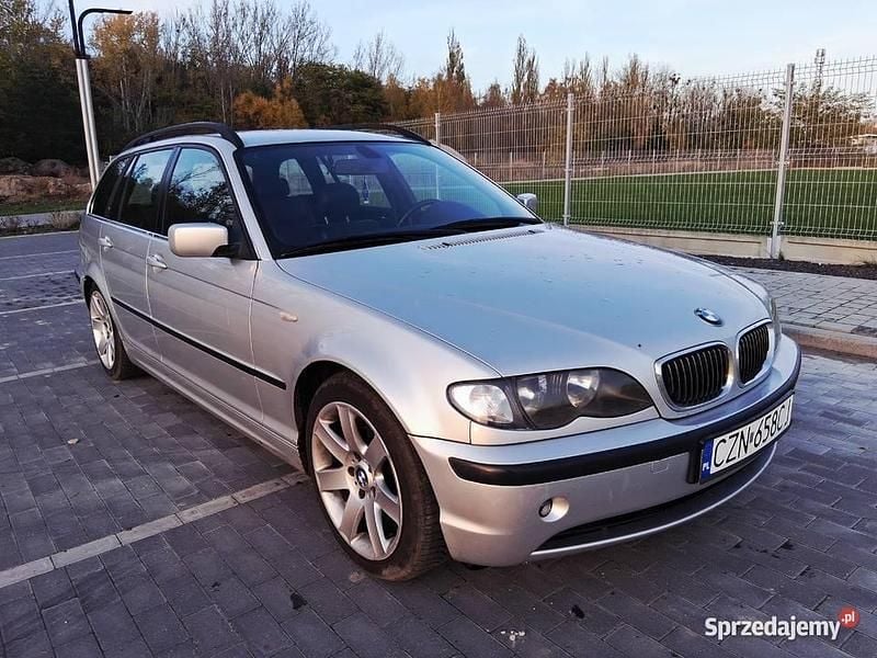 Srebrny Używany 2004 BMW 320 Kombi | 7300 zł (Dobra cena) - Obraz 1/4