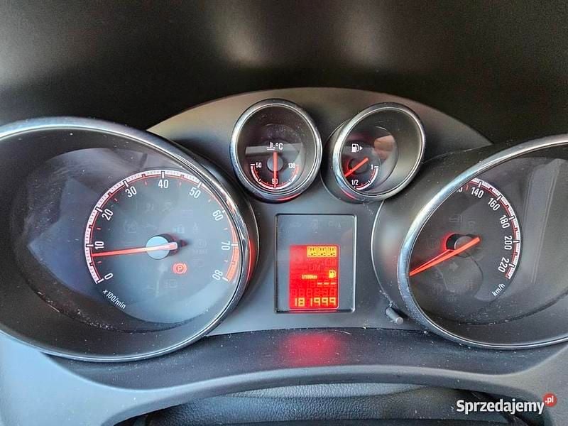 Używany Opel Meriva 2012 Szary Minivan