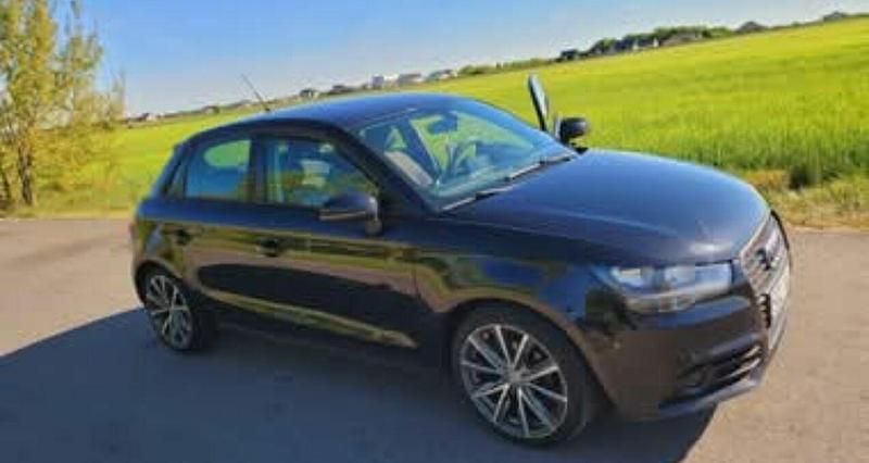 Używany Audi A1 90 KM (66 kW) 2012 Czarny Hatchback