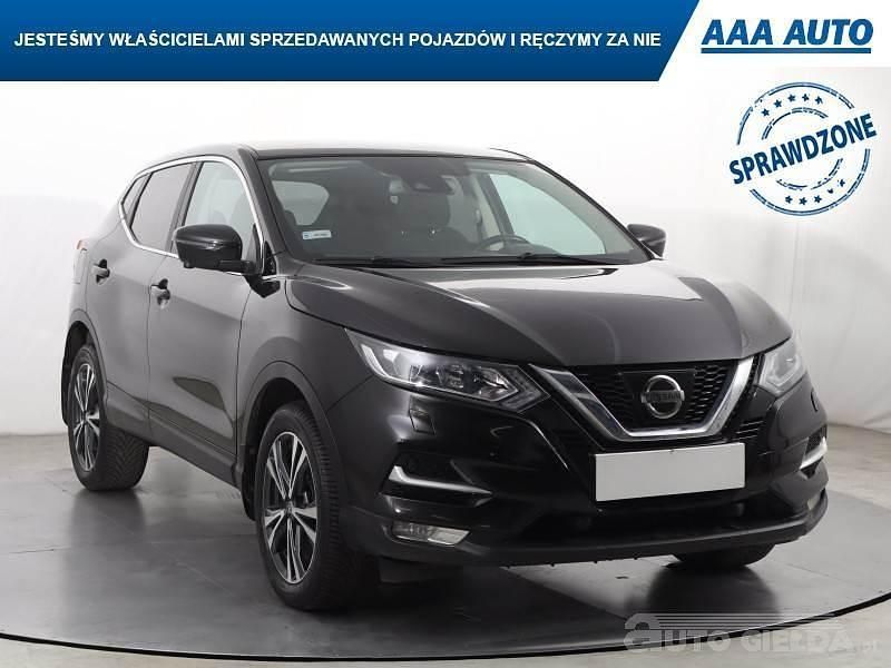 Czarny Używany 2018 Nissan Qashqai SUV | 57 999 zł (Uczciwa cena) - Obraz 1/4