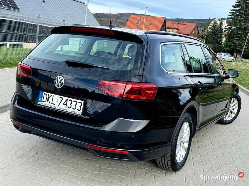 Używany VW Passat Edition 2020 Czarny Kombi