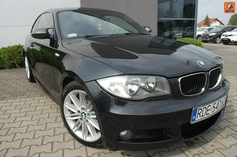 Czarny (metalik) Używany 2009 BMW 120 Coupé Coupe | 28 900 zł - Obraz 1/4