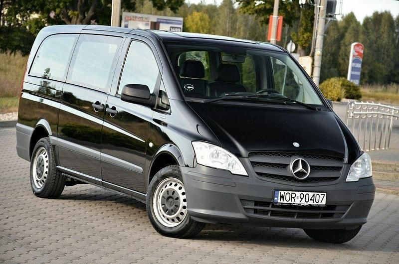 Czarny Używany 2012 Mercedes Vito Minivan | 47 847 zł - Obraz 1/4