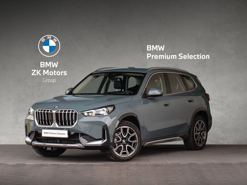 Zielony cape york metalizowany Używany 2024 BMW X1 Luxury Line SUV | 209 900 zł - Obraz 1/3