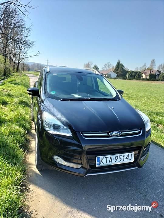 Czarny Używany 2014 Ford Kuga SUV | 46 500 zł (Uczciwa cena) - Obraz 1/4