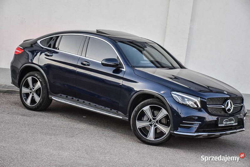 Używany Mercedes GLC300 AMG line 2018 Granatowy Coupe