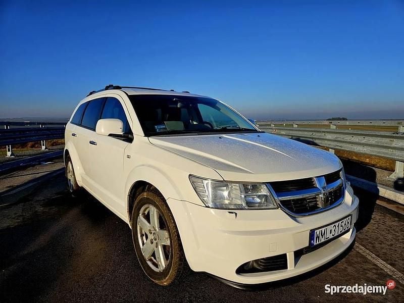 Biały Używany 2008 Dodge Journey SUV | 19 999 zł (Dobra cena) - Obraz 1/4