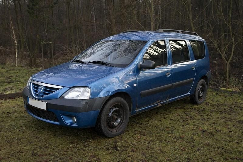 Używany Dacia Logan MCV Lauréate 2008 Niebieski Kombi