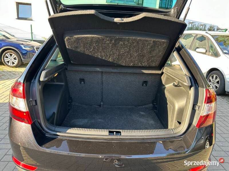 Używany Skoda Rapid Style 90 KM (66 kW) 2015 Czarny Hatchback