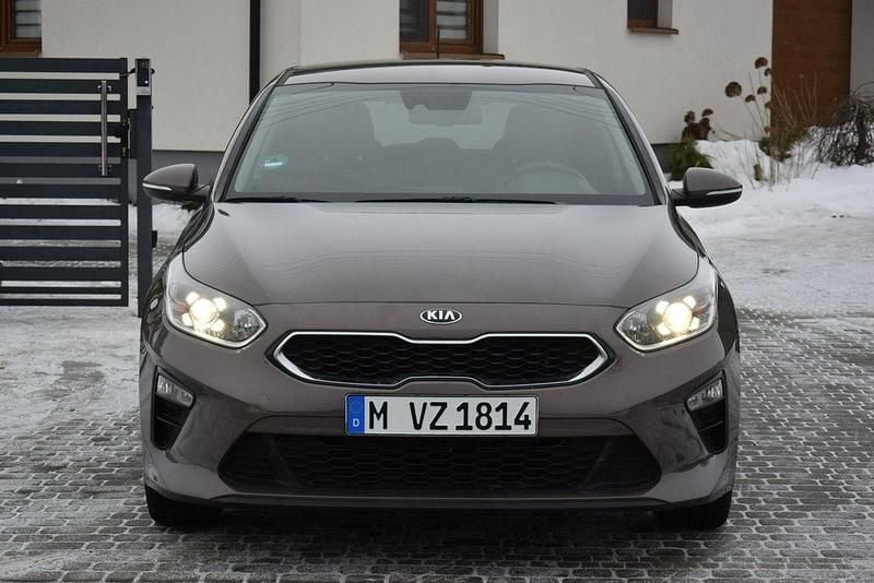 Używany Kia Ceed 120 KM (88 kW) 2019 Brązowy Hatchback