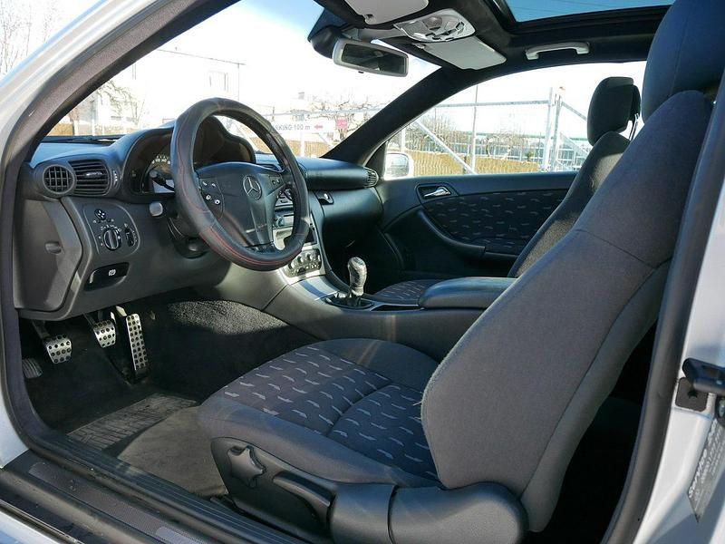 Używany Mercedes C180 129 KM (94 kW) 2001 Srebrny Coupe