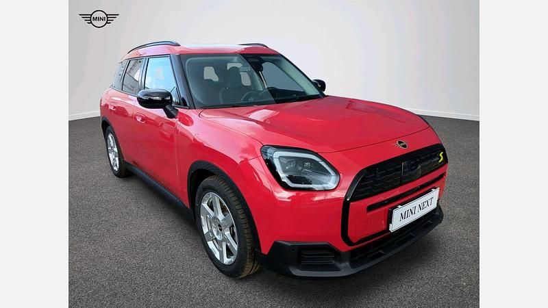Chili red ii Używany 2024 Mini Countryman SUV | 170 500 zł - Obraz 1/4