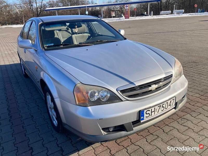 Srebrny Używany 2004 Chevrolet Evanda Sedan/Limuzyna | 2900 zł - Obraz 1/4
