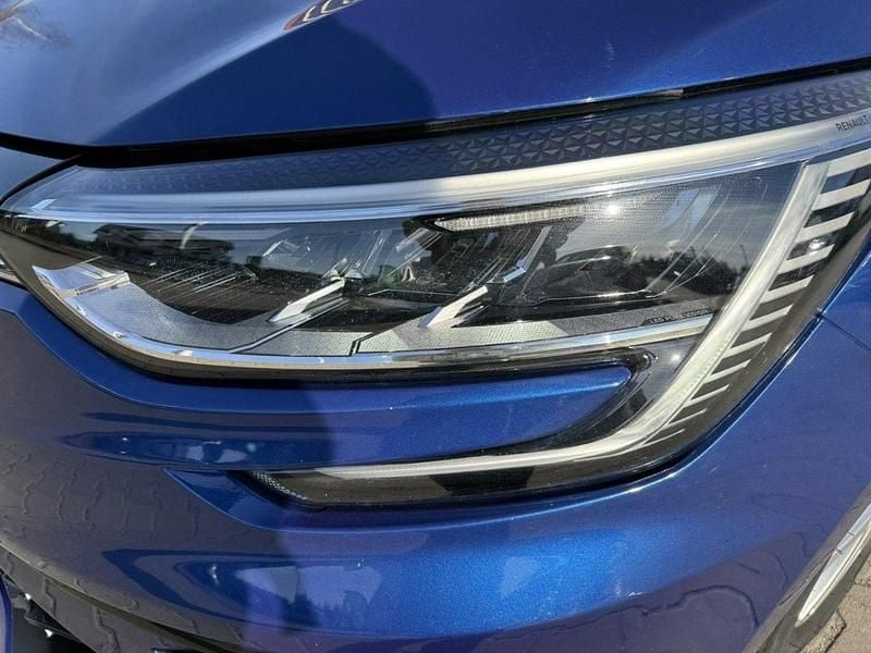 Używany Renault Mégane IV 115 KM (84 kW) 2021 Niebieski (metalik, perła) Hatchback