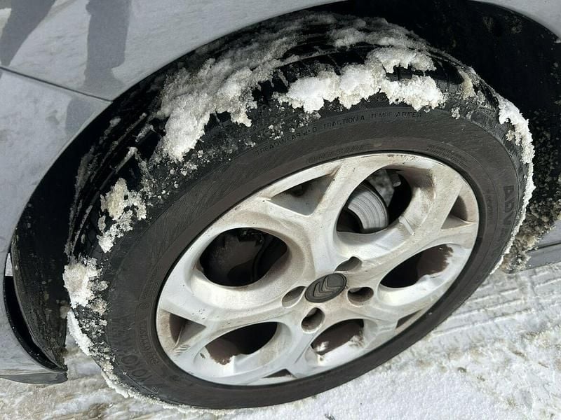 Używany Citroën C3 88 KM (64 kW) 2014 Czarny (metalik) Hatchback