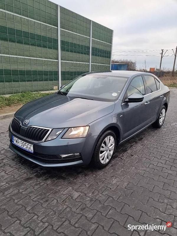 Używany Skoda Octavia 2018 Szary Hatchback