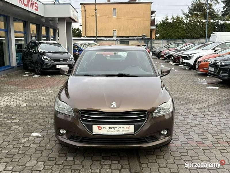 Beżowy Używany 2017 Peugeot 301 Sedan/Limuzyna | 26 900 zł (Uczciwa cena) - Obraz 1/4