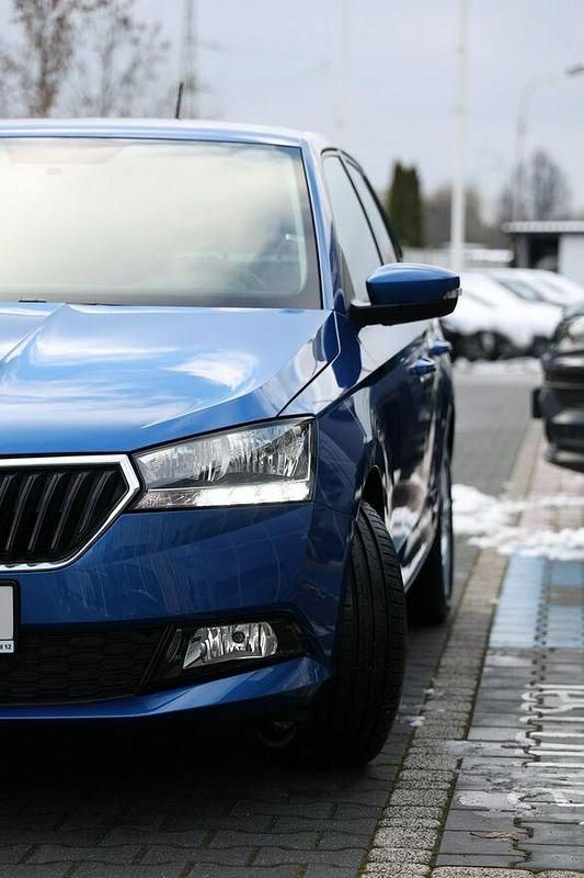 Używany Skoda Fabia Ambition 110 KM (80 kW) 2020 Niebieski Hatchback