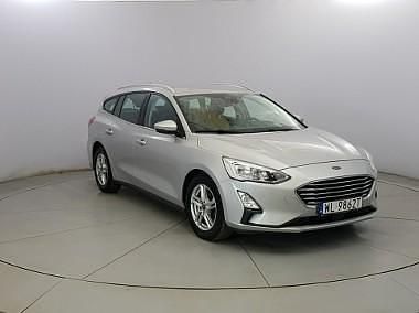 Srebrny Używany 2019 Ford Focus Trend Kombi | 46 900 zł (Uczciwa cena) - Obraz 1/4