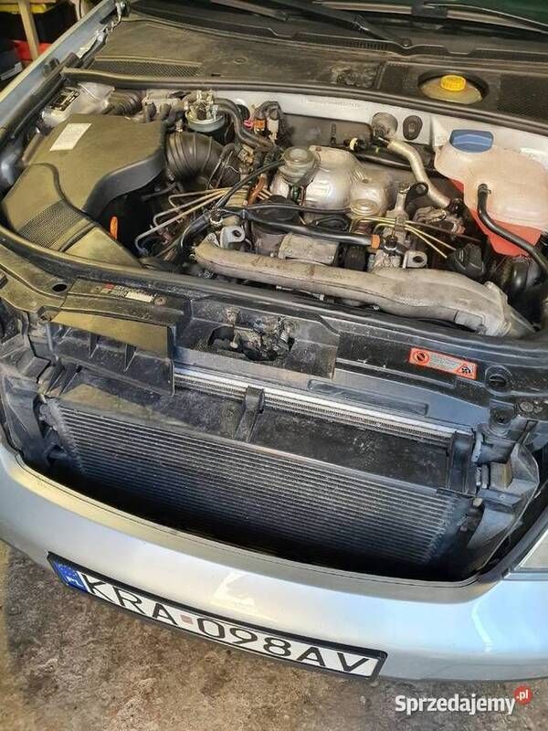 Używany Audi A6 1998 Srebrny Sedan/Limuzyna