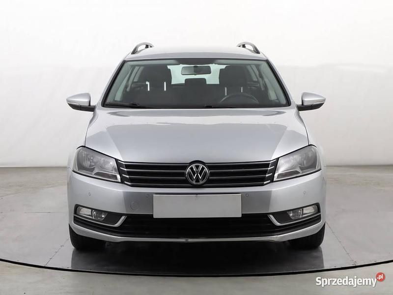 Używany VW Passat 122 KM (89 kW) 2014 Srebrny Kombi